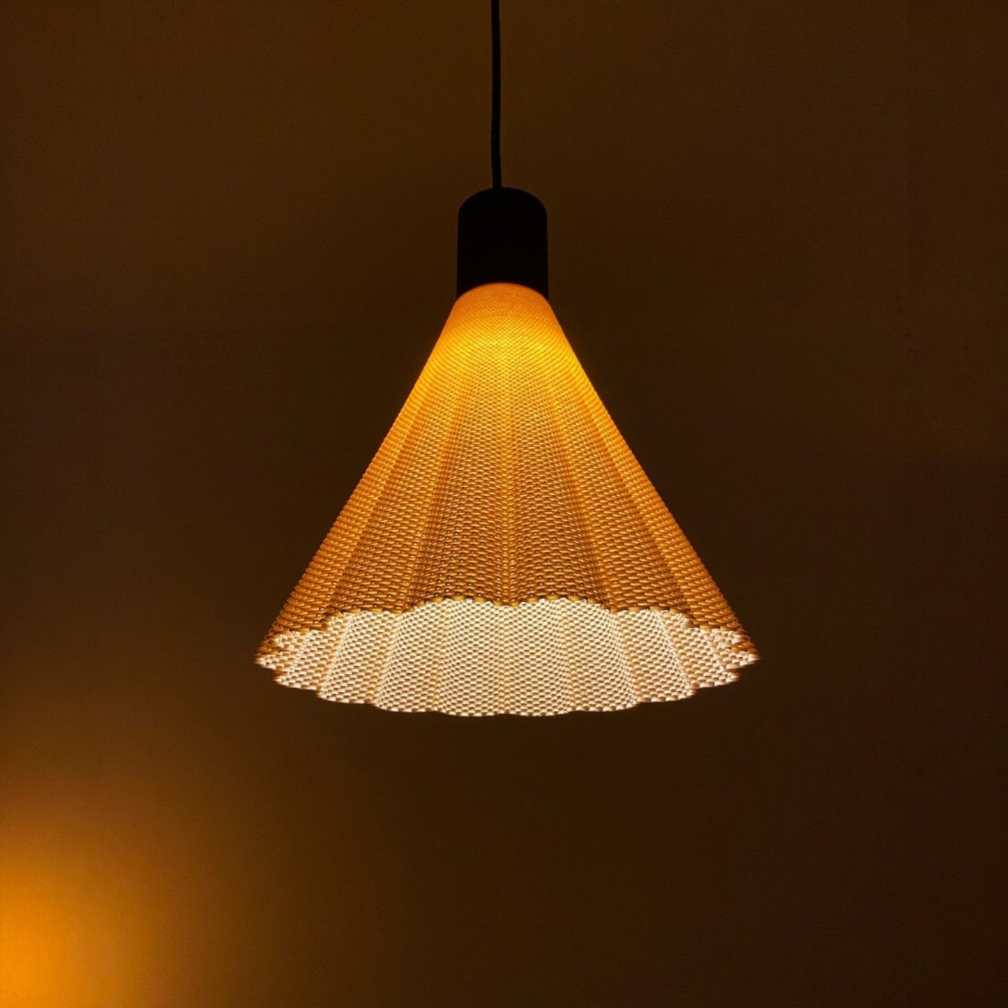 Rega Mesh Lamp